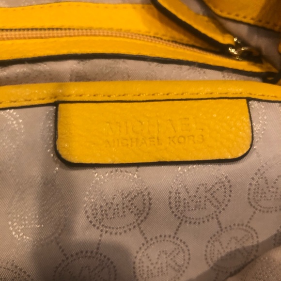 Michael Kors Purse - Picture 5 of 6